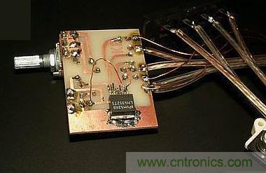 焊接完畢，背面