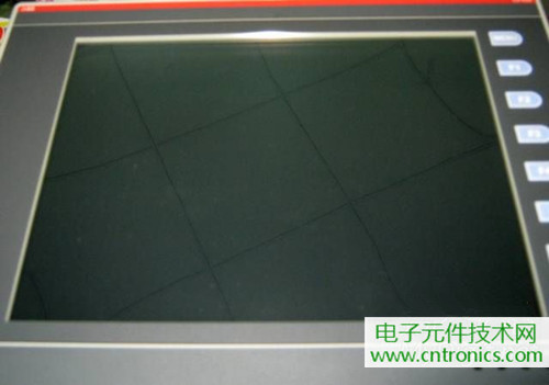 觸摸屏售價過萬？一臺工控設備觸摸屏拆解