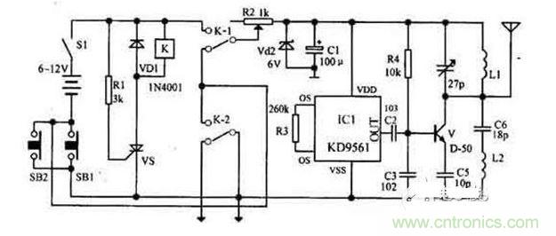 【導(dǎo)讀】隨著環(huán)保意識(shí)的增強(qiáng),電動(dòng)車已大量進(jìn)入我們家庭,成為部分人必不可少的交通工具。如何防止電動(dòng)車被盜則是車主十分關(guān)心的問題,為此,出現(xiàn)了各類電動(dòng)車防盜鎖。除此之外呢?還有什么好的方法防盜呢?我們?yōu)榇蠹医榻B一款電動(dòng)車防盜報(bào)警器電路圖。 各類電動(dòng)車防盜鎖大量涌出,但是,電動(dòng)車被盜現(xiàn)象仍層出不窮,較高級(jí)的電動(dòng)車防盜鎖在短時(shí)間內(nèi)難以破壞,盜賊便將電動(dòng)車搬上其它車輛上盜走,這樣,再高級(jí)的防盜鎖也顯得無能為力了。鑒于此,我們?yōu)榇蠹医榻B一款電動(dòng)車防盜報(bào)警器電路圖。 1 報(bào)警器發(fā)射機(jī)部分是由繼電器K和可控硅VS用來控制發(fā)射機(jī)電路的電源。IC1組成警聲信號(hào)電路。晶體管V及其外圍元件組成射頻振蕩電路,發(fā)射報(bào)警信號(hào)。 在等待狀態(tài)時(shí),開關(guān)S1接通,而SB1斷開(即車頭鎖被鎖住),K就處在釋放狀態(tài),報(bào)警發(fā)射機(jī)不工作。當(dāng)車頭鎖被打開時(shí)(即SB1接通),VS被觸發(fā)導(dǎo)通,K吸合,接通發(fā)射機(jī)電源。SB1接通后,K-2的常開點(diǎn)將其自鎖,此時(shí)只有斷開S1報(bào)警方能結(jié)束。在K動(dòng)作時(shí),其常閉觸點(diǎn)K-l斷開,切斷發(fā)動(dòng)機(jī)點(diǎn)火電路。 接收機(jī)電路由TDA7010和開關(guān)功放TWH8778、TWH68組成。當(dāng)IC2 收到報(bào)警信號(hào)時(shí)其互腳的高電平通過IC3經(jīng)IC4放大由TWH15放出報(bào)警聲。但要考慮到頻率的穩(wěn)定性,因?yàn)?010自身沒有頻率穩(wěn)定電路,在工作時(shí)要多作檢測(cè),最好用印制板和貼片元件。 按上述操作方法停放車輛后,報(bào)警器即進(jìn)入待報(bào)警狀態(tài)。在待報(bào)警期間,只要有人無論用什么方法打開車頭鎖或搬移車輛,都將觸發(fā)報(bào)警器報(bào)警不停,并切斷發(fā)動(dòng)機(jī)電源使車輛無法起動(dòng),直至車主人趕來將點(diǎn)火鑰匙插入點(diǎn)火鎖內(nèi)轉(zhuǎn)到關(guān)的位置,報(bào)警才能解除。