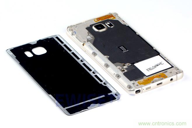 Galaxy Note5拆解，與S系列差距日漸模糊