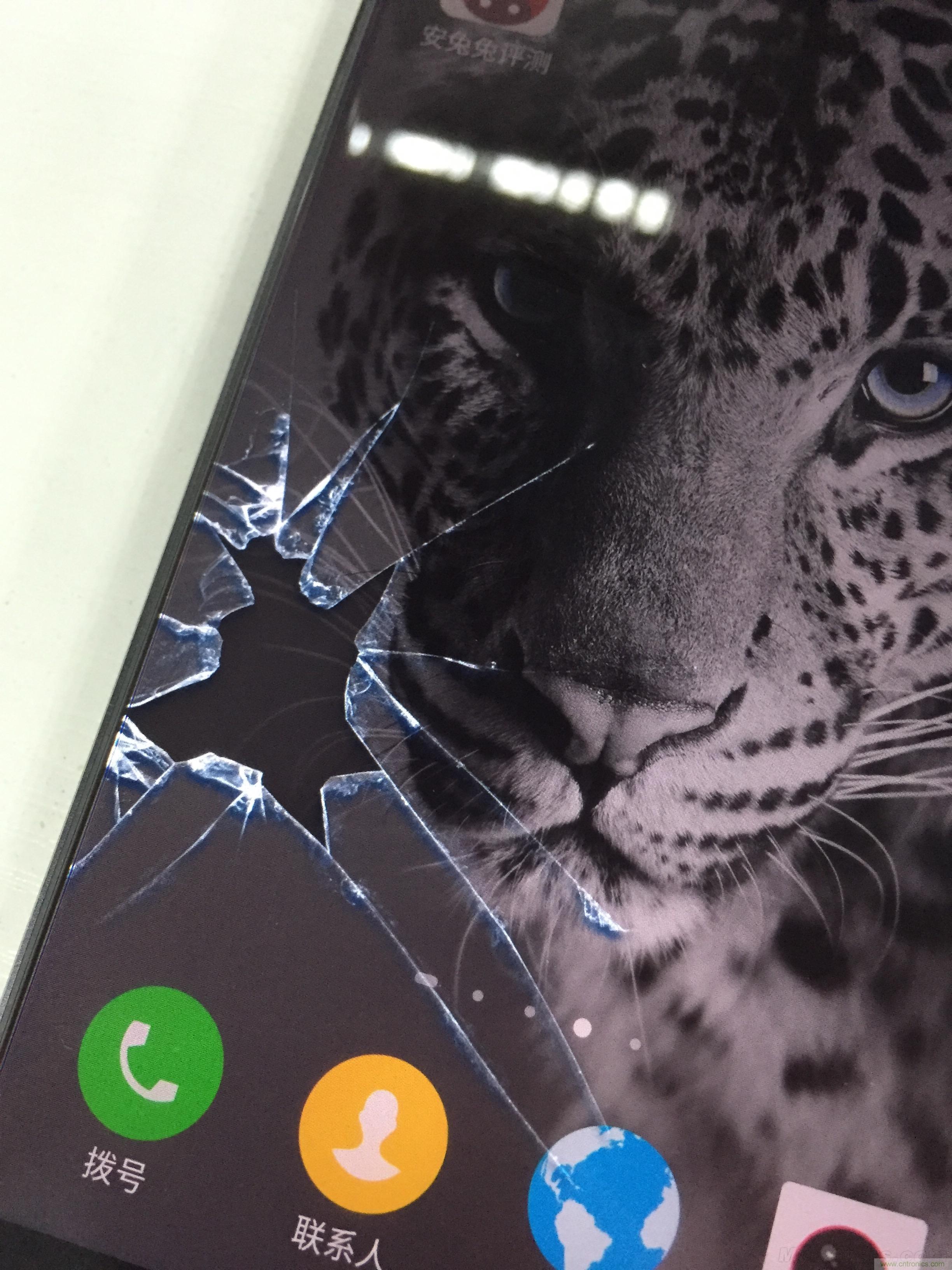 無邊框的 nubia Z9 ，一款既有驚喜，又有驚艷的智能手機(jī)