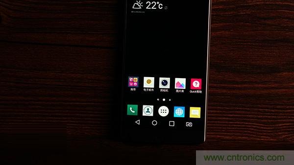 業界良心 LG V10 評測:剛毅、冷峻，不失人性化