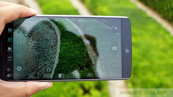 業界良心 LG V10 評測:剛毅、冷峻，不失人性化