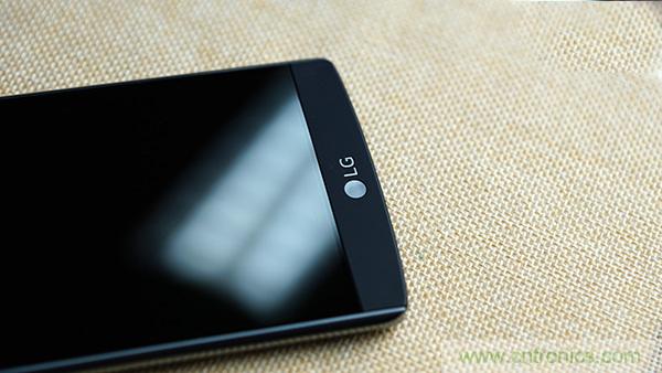 業界良心 LG V10 評測:剛毅、冷峻，不失人性化