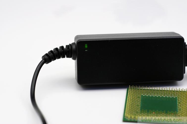 一款能喚起 70 后工程師朋友&ldquo;童年趣事&rdquo;的迷你電烙鐵！