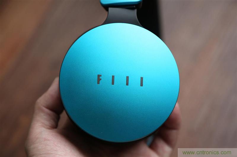 頭條哥的夢想之作！FIIL耳機能讓汪峰上頭條否？