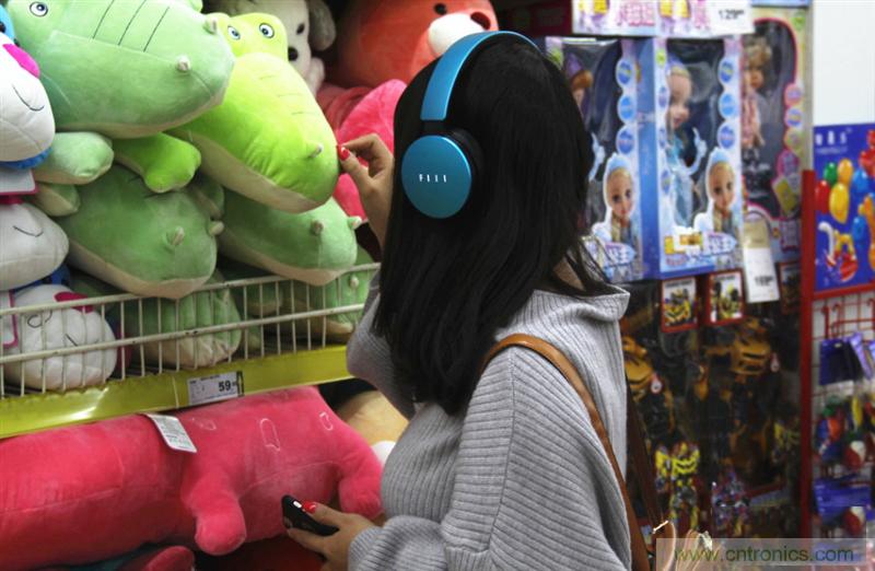 頭條哥的夢想之作！FIIL耳機能讓汪峰上頭條否？