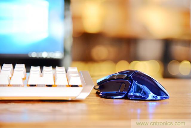 左手寫愛，右手寫他&mdash;&mdash;從此鍵盤鼠標不分家！