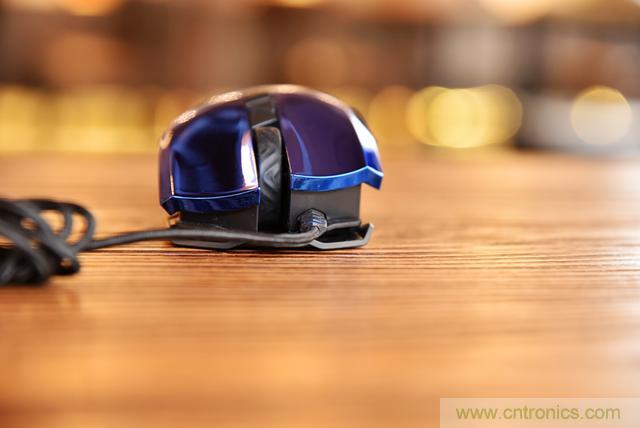 左手寫愛，右手寫他&mdash;&mdash;從此鍵盤鼠標不分家！