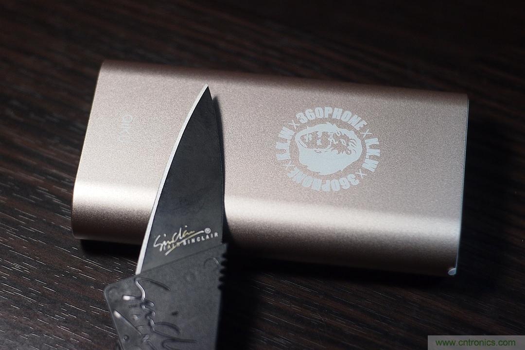 移動(dòng)電源也玩雙引擎？快到你想象不到