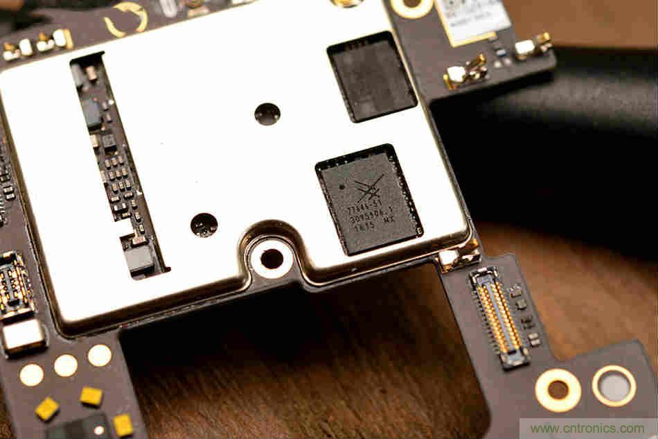 拆解魅族15 Plus：玩轉了新概念，但其工藝究竟如何？