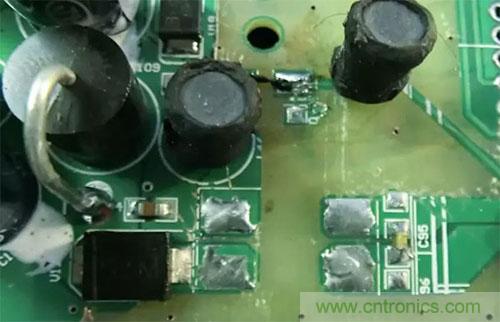 如何通過PCB布局設(shè)計(jì)來解決EMC問題？